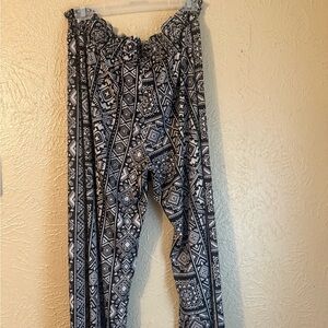 West Loop Black and White geometric loose Pants